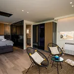 Daedalus Luxury - Seaview & Heated Pool شقة *