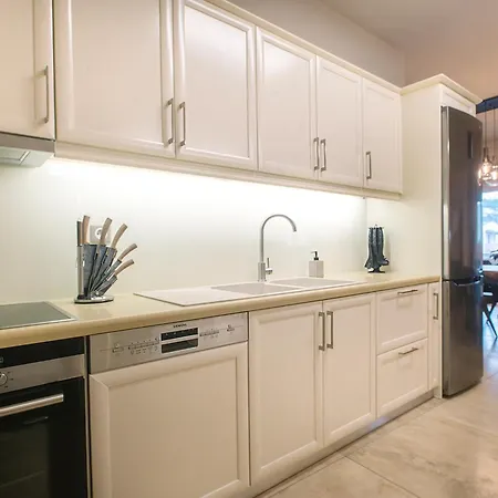 Daedalus Luxury - Seaview & Heated Pool Kontokali