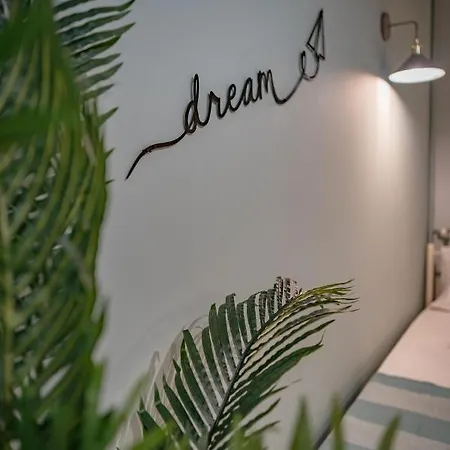 Daedalus Luxury - Seaview & Heated Pool *