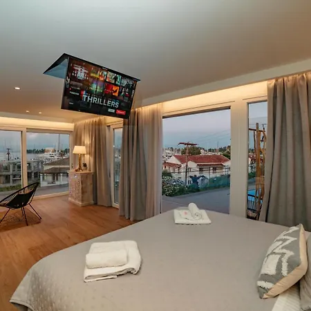 Daedalus Luxury - Seaview & Heated Pool *