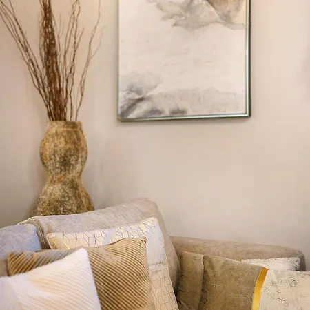 Daedalus Luxury - Seaview & Heated Pool Apartment Kontokali