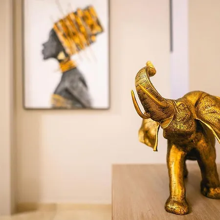 Daedalus Luxury - Seaview & Heated Pool Apartment *