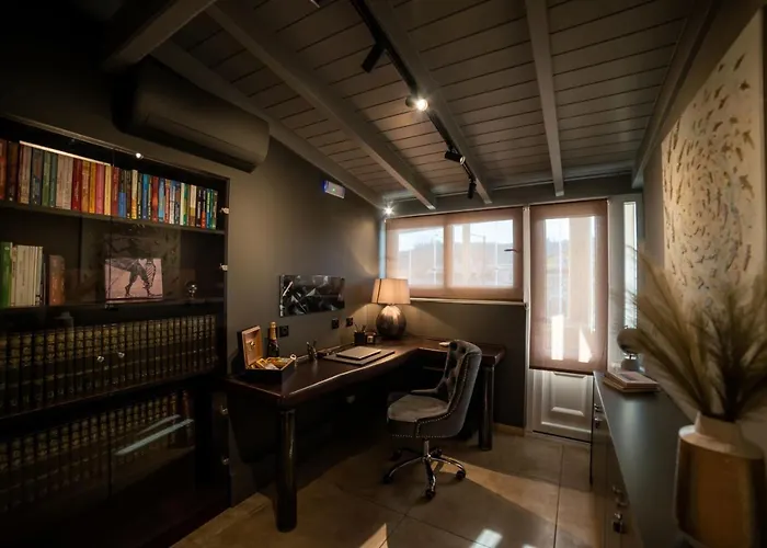 Daedalus Luxury - Seaview & Heated Pool