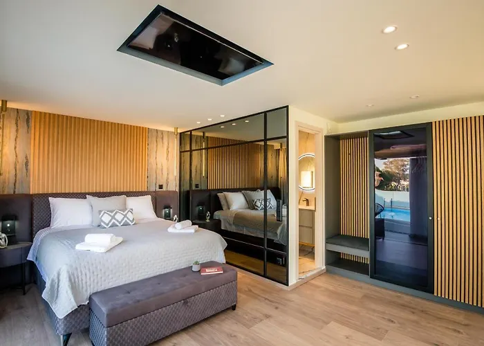 Daedalus Luxury - Seaview & Heated Pool Διαμέρισμα