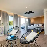 Apartament Daedalus Luxury - Seaview & Heated Pool