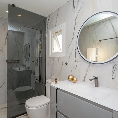 Daedalus Luxury - Seaview & Heated Pool Apartament Kontokali